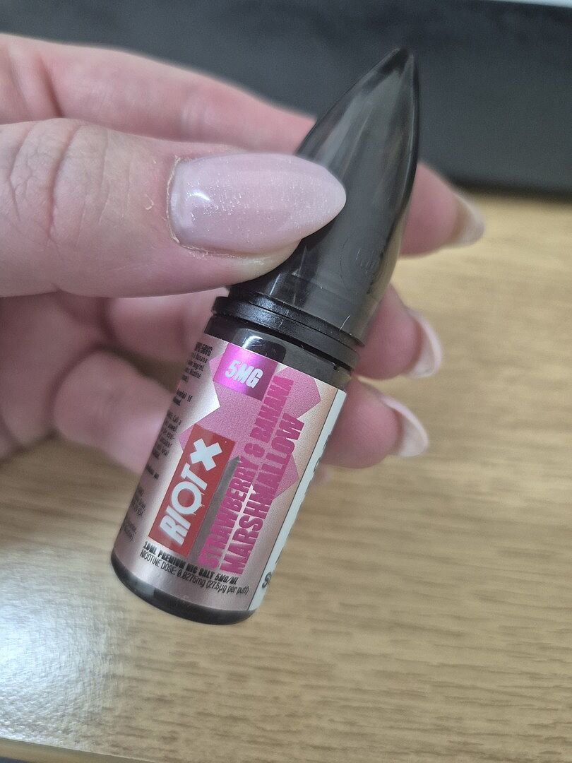 Riot Squad Riot X Fraise Banane e-liquide 10mg 10ml gourmand